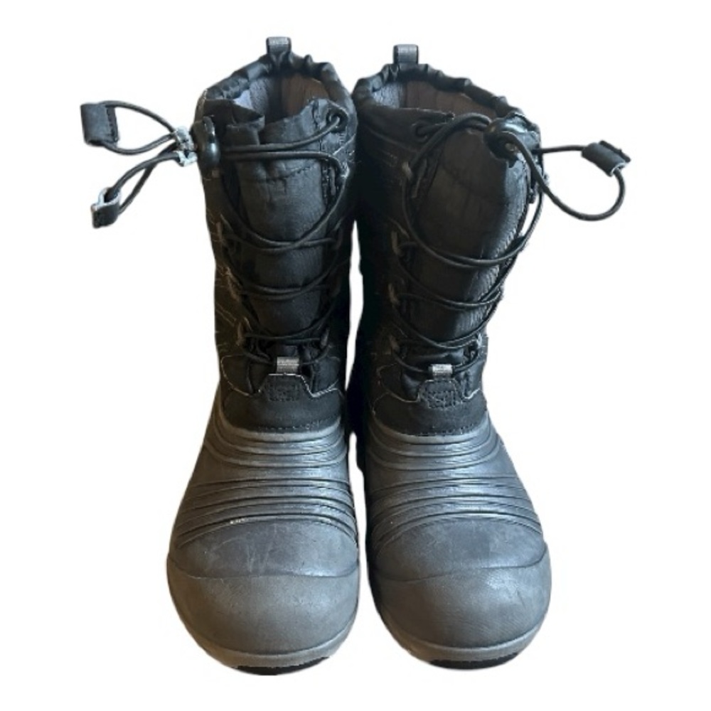 Merrell youth winter boots. Size 3.